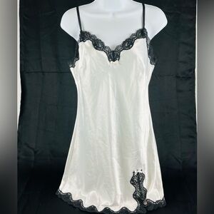 Victoria's Secret Tease Satin Lace-Trim Slip Mini Cami Babydoll Size M White